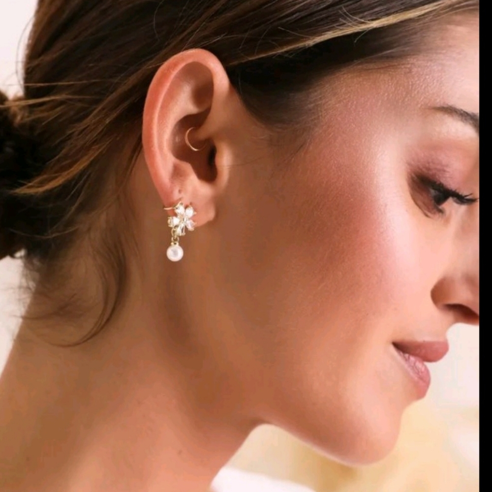 Flower/pearl earrings from Lulu's
